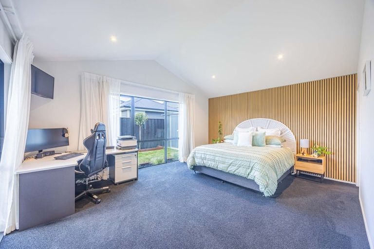 Photo of property in 81 Tiritiri Moana Drive, Pegasus, 7612