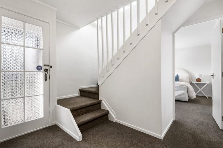 Photo of property in 1/193 East Coast Road, Castor Bay, Auckland, 0620