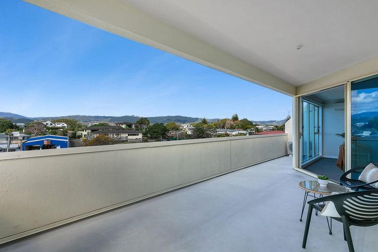 Photo of property in Ocean Apartments, 44-46 Marine Parade, Paraparaumu Beach, Paraparaumu, 5032