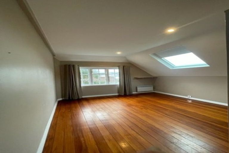 Photo of property in 185a Sutherland Road, Lyall Bay, Wellington, 6022