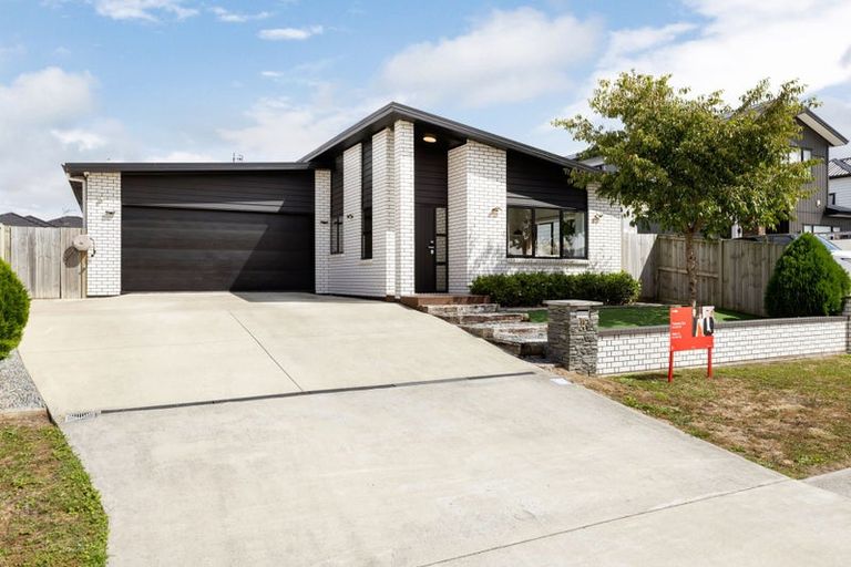 Photo of property in 11 Tokerau Drive, Rototuna North, Hamilton, 3210