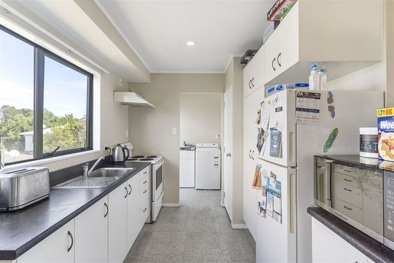 Photo of property in 5 Kinvig Place, Ranui, Auckland, 0612