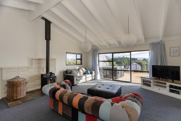 Photo of property in 19 Burnett Street, Kakanui, Oamaru, 9495