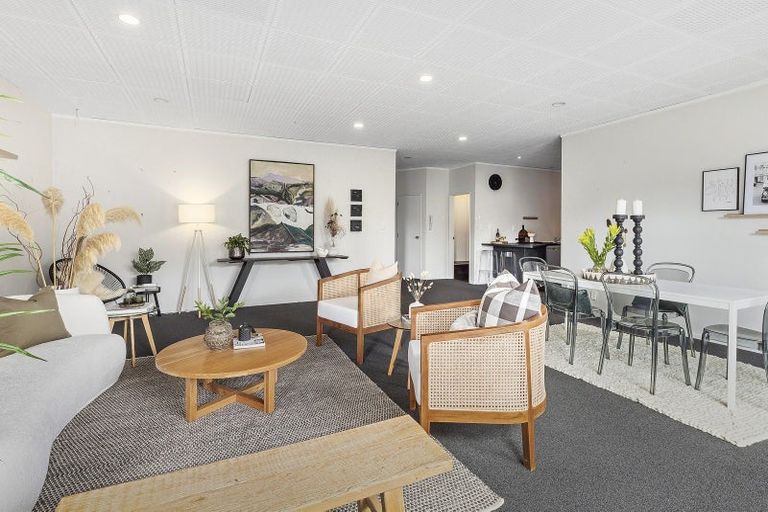 Photo of property in 17u3 Adelaide Road, Mount Cook, Wellington, 6021