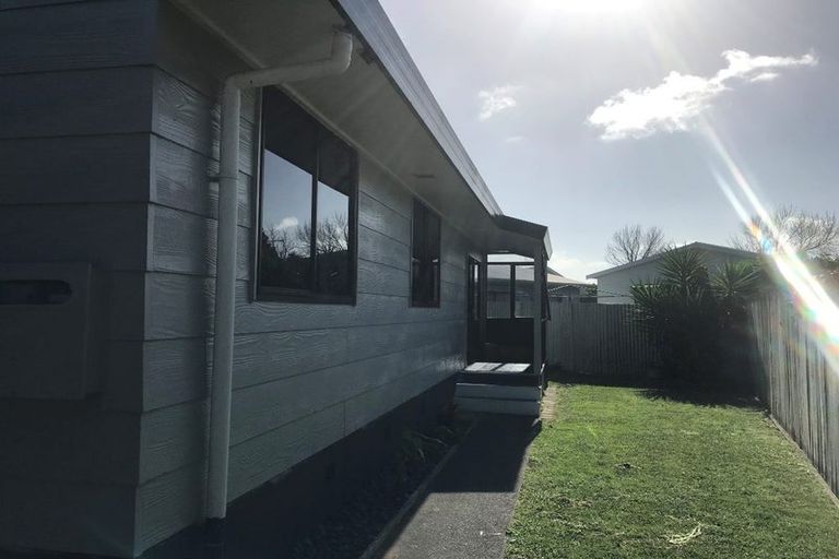 Photo of property in 95c Oakfield Crescent, Pukete, Hamilton, 3200