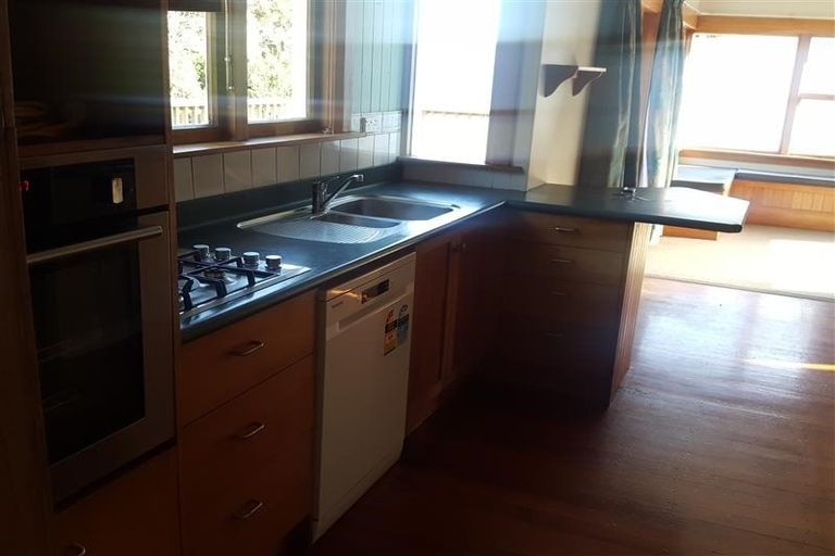 Photo of property in 9 Raniera Street, Glen Avon, New Plymouth, 4312