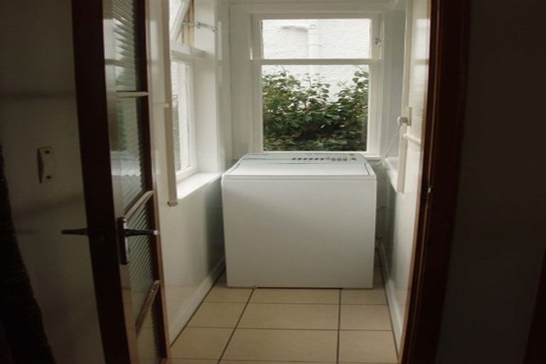 Photo of property in 62 Thompson Street, Mount Cook, Wellington, 6011