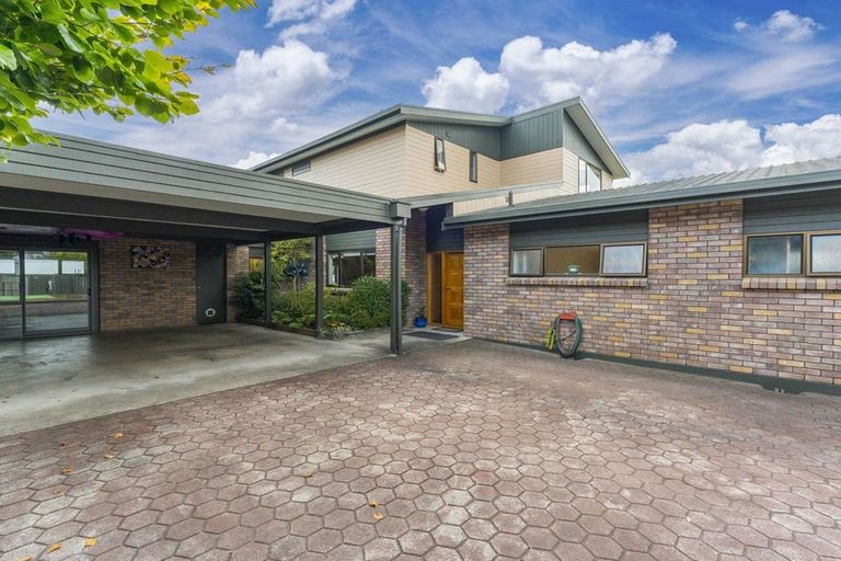 Photo of property in 10 Kapua Place, Taupo, 3330
