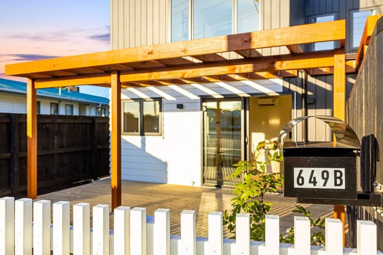 Photo of property in 649b Te Atatu Road, Te Atatu Peninsula, Auckland, 0610