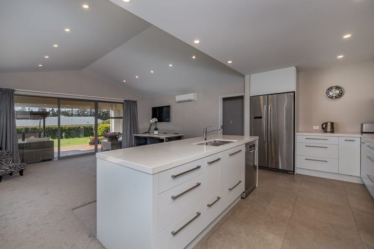 Photo of property in 1 Hoults Way, Kerikeri, 0230