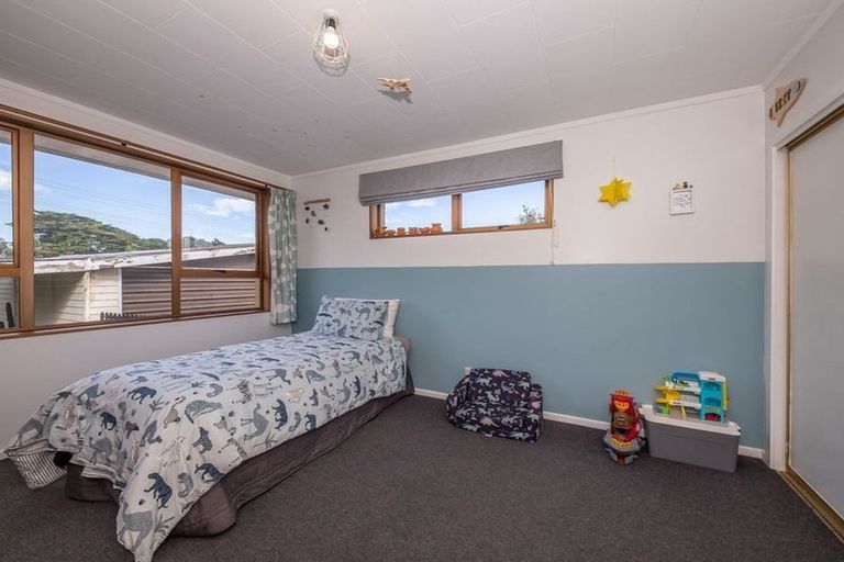 Photo of property in 25 Ngahue Crescent, Carters Beach, Westport, 7825