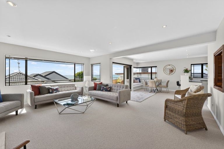 Photo of property in 5 Midway Avenue, Castor Bay, Auckland, 0620