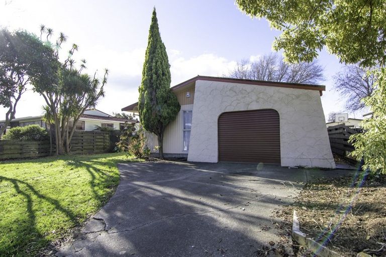 Photo of property in 24 Stillwater Place, Westbrook, Palmerston North, 4412