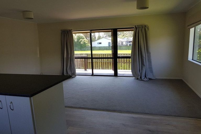 Photo of property in 55a Aquarius Drive, Kawaha Point, Rotorua, 3010