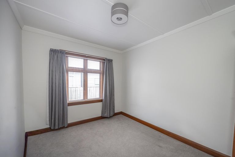 Photo of property in 16 Teviot Street, Oamaru North, Oamaru, 9400