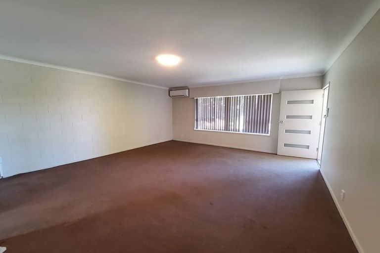 Photo of property in 28c James Road, Manurewa, Auckland, 2102