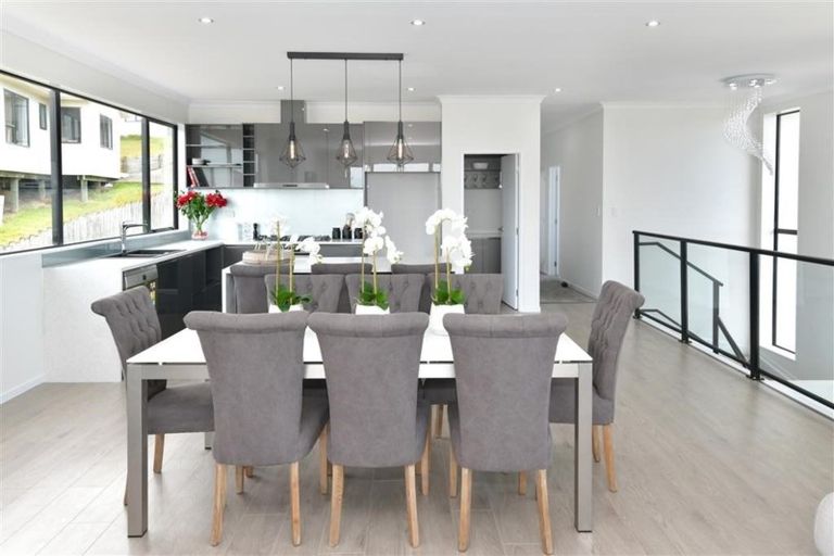 Photo of property in 61 Landmark Terrace, Orewa, 0931