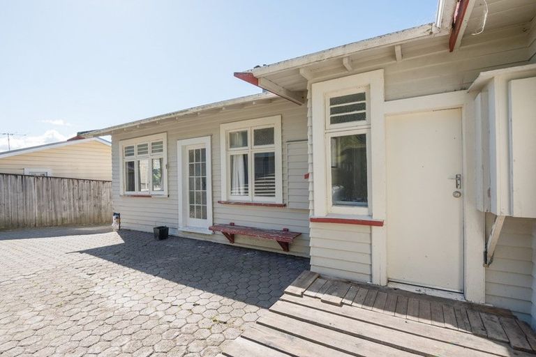 Photo of property in 52 Emano Street, Toi Toi, Nelson, 7010