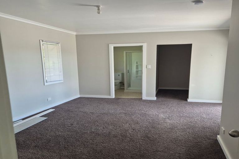 Photo of property in 137 Griffin Road, Maungaturoto, 0583