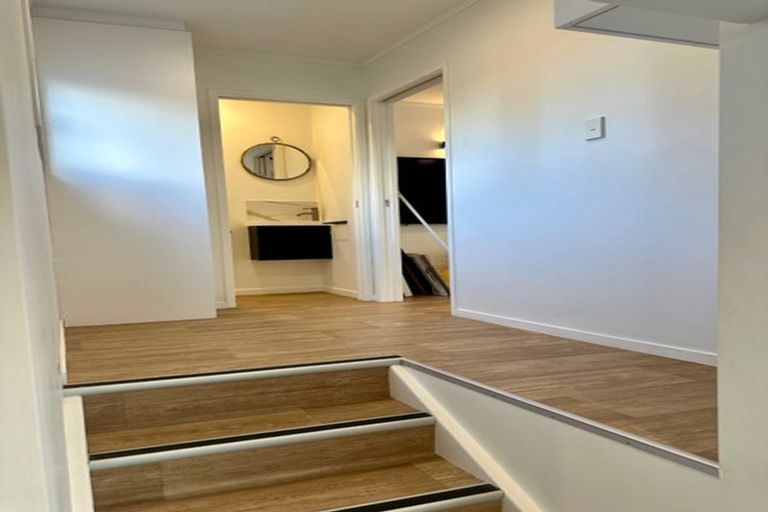 Photo of property in 1/160 Glamorgan Drive, Torbay, Auckland, 0630