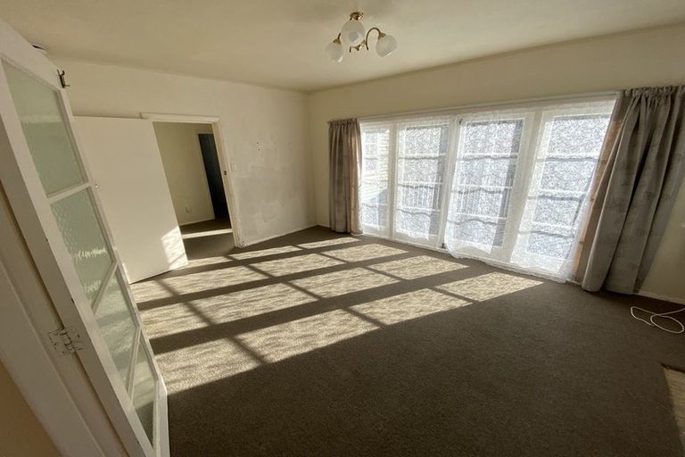 Photo of property in 158f1 Newlands Road, Newlands, Wellington, 6037