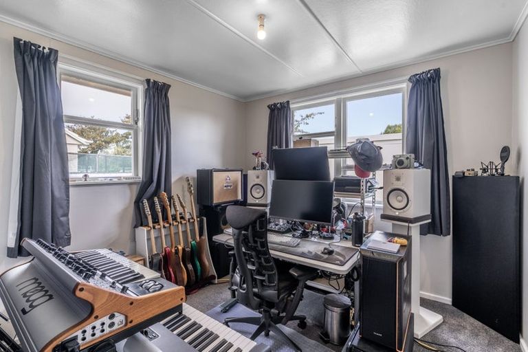 Photo of property in 52 Conway Crescent, Glengarry, Invercargill, 9810