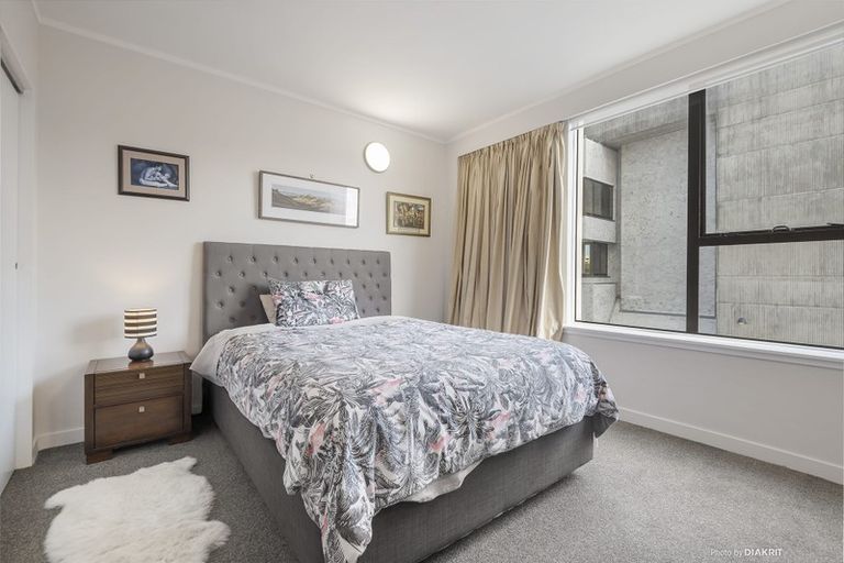 Photo of property in Hobson Court Flats, 33/70u Hobson Street, Thorndon, Wellington, 6011