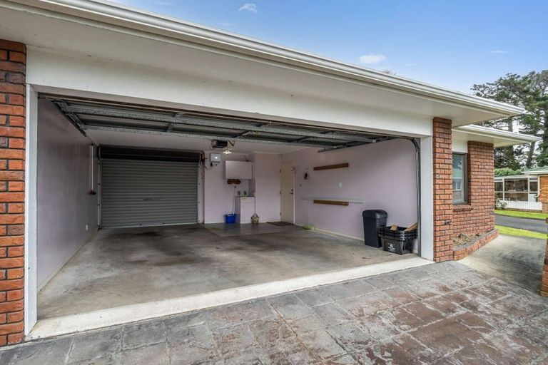 Photo of property in 1 Loader Place, Tawhero, Whanganui, 4501