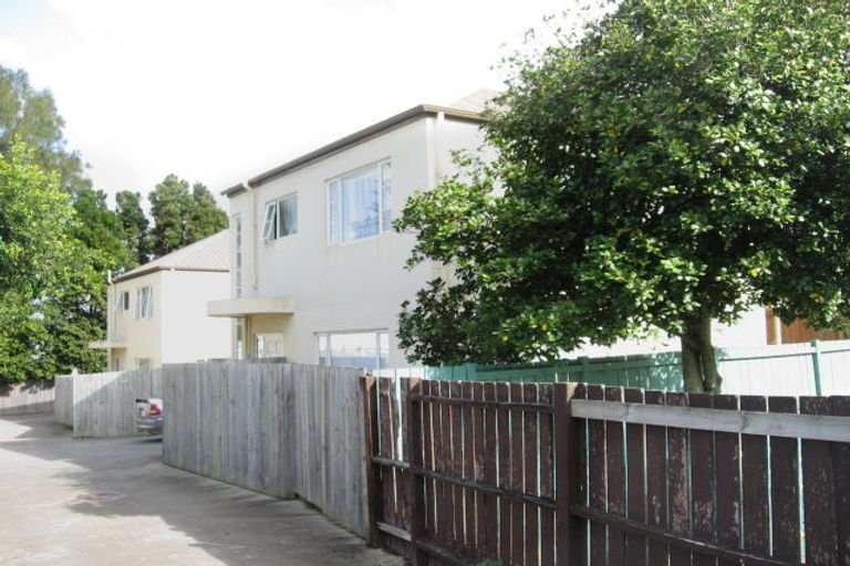 Photo of property in 6b Waikaremoana Place, Pakuranga Heights, Auckland, 2010