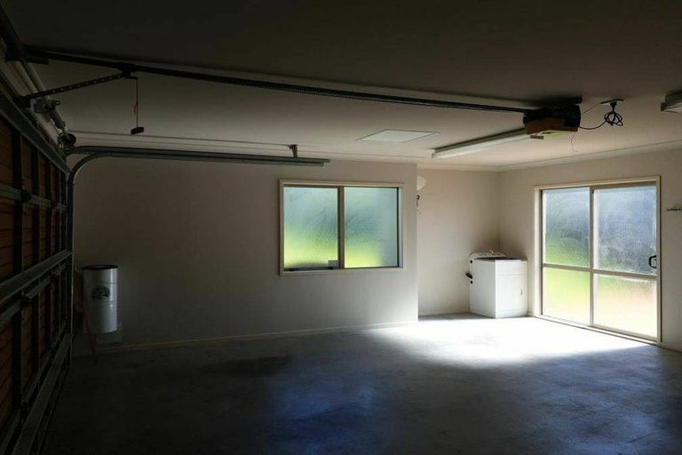 Photo of property in 24d Schnapper Rock Road, Schnapper Rock, Auckland, 0632