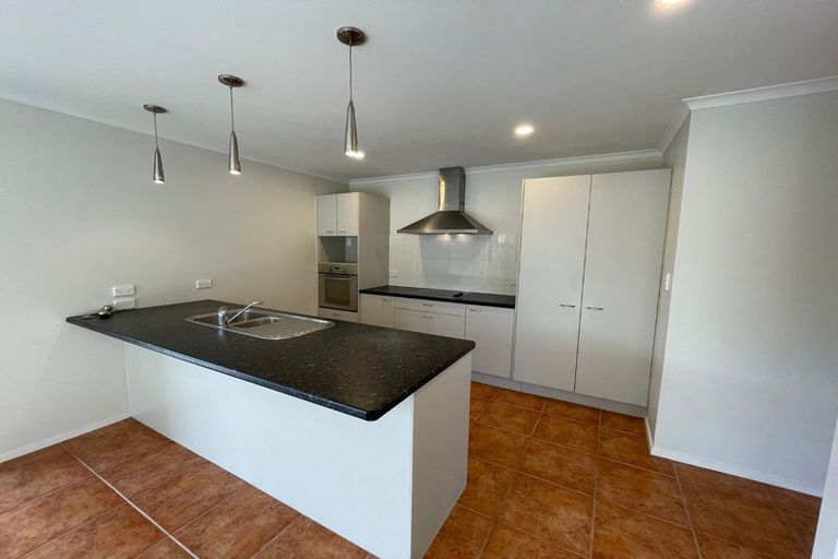 Photo of property in 63 Pyle Road West, One Tree Point, 0118