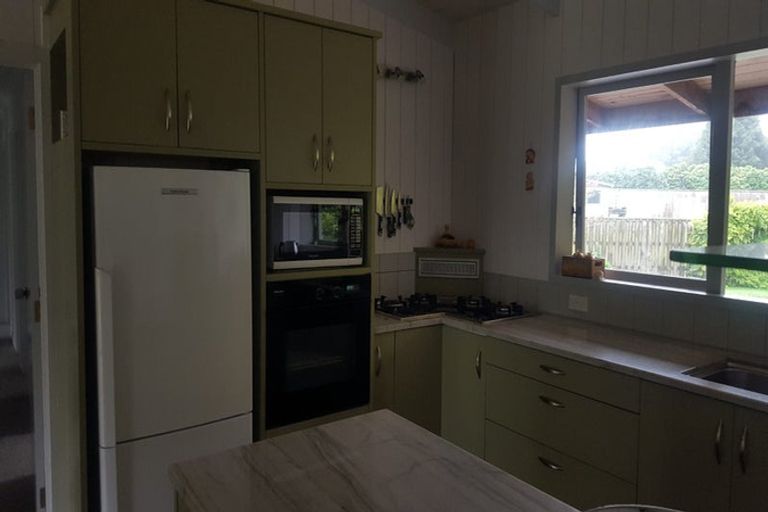 Photo of property in 52 Takiroa Street, Urenui, 4375