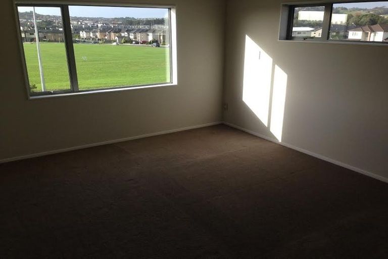 Photo of property in 55 Kerrykeel Drive, Flat Bush, Auckland, 2019