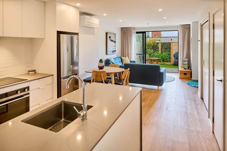 Photo of property in 10/564 High Street, Boulcott, Lower Hutt, 5010