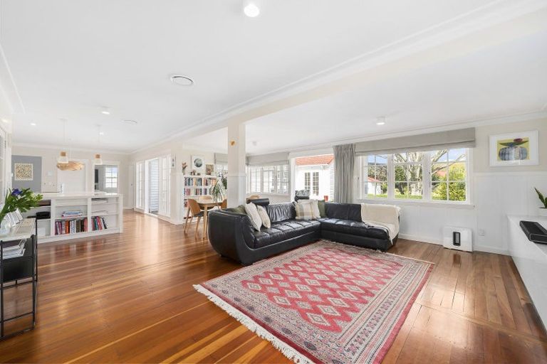 Photo of property in 340 Fergusson Drive, Heretaunga, Upper Hutt, 5018