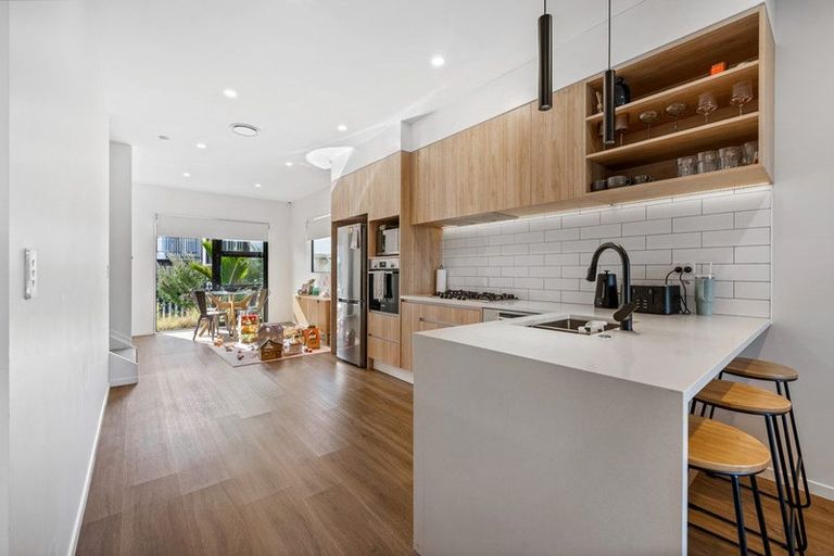 Photo of property in 6 Coast Garden Drive, Hobsonville, Auckland, 0616