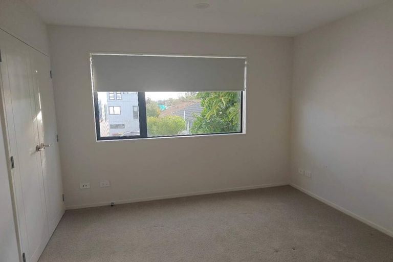 Photo of property in 10/16 William Roberts Road, Pakuranga, Auckland, 2010