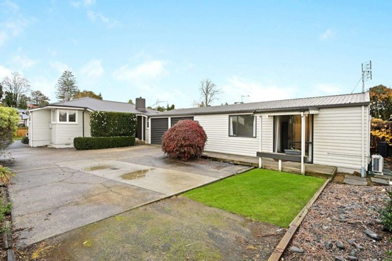 Photo of property in 64 Aurora Terrace, Hillcrest, Hamilton, 3216