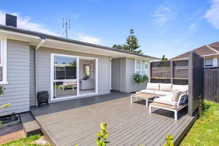 Photo of property in 10 Wyman Place, Pakuranga Heights, Auckland, 2010