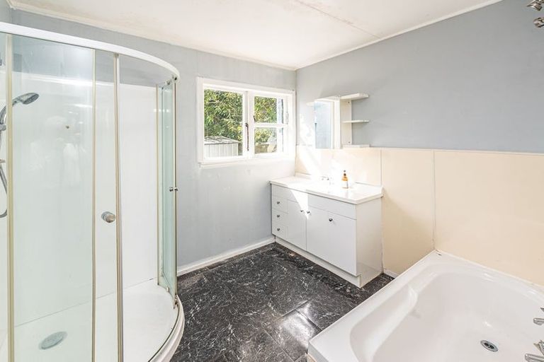 Photo of property in 22 Waitere Street, Marton, 4710