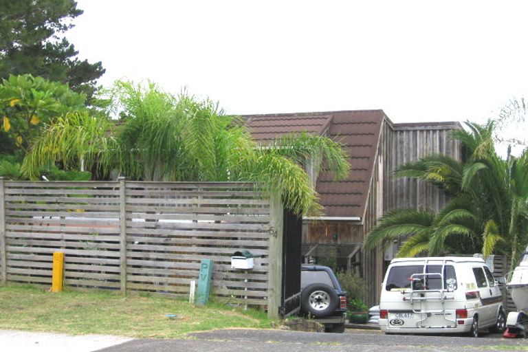 Photo of property in 54 Rosecamp Road, Beach Haven, Auckland, 0626