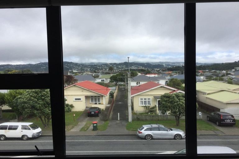 Photo of property in 32 Ira Street, Miramar, Wellington, 6022