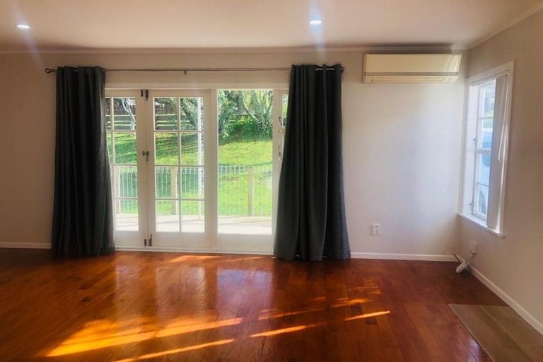 Photo of property in 80 Stottholm Road, Titirangi, Auckland, 0604