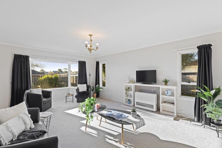 Photo of property in 283a Mangorei Road, Merrilands, New Plymouth, 4312