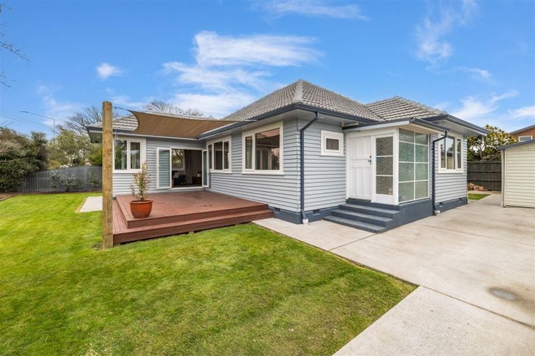 Photo of property in 92 Mcfaddens Road, St Albans, Christchurch, 8052