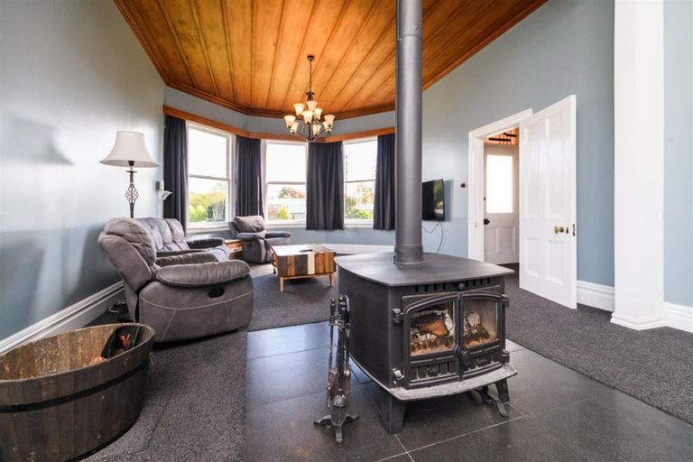 Photo of property in 8 Ngareta Street, Marton, 4710