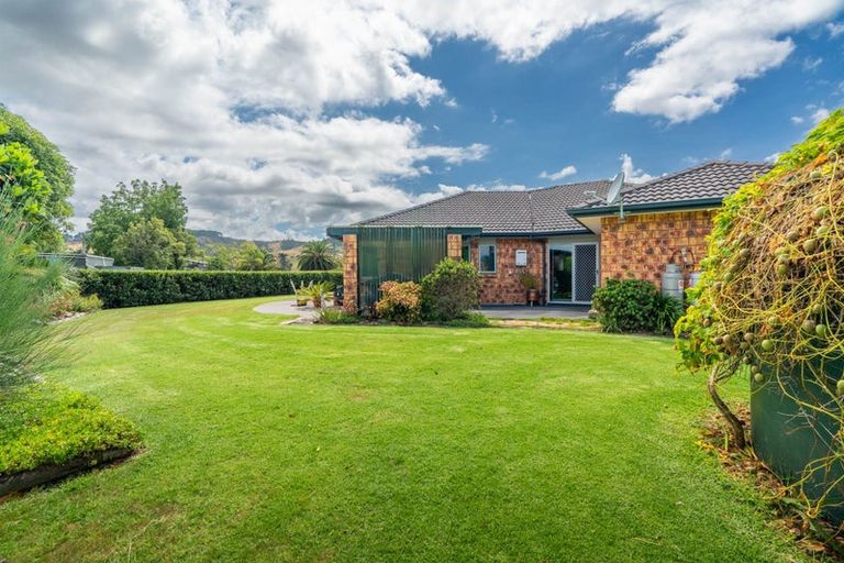 Photo of property in 21 Parker Road, Huntly, 3771