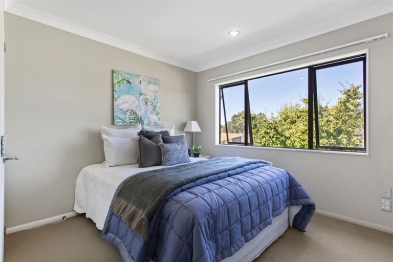 Photo of property in 48 Priestley Drive, Bucklands Beach, Auckland, 2014