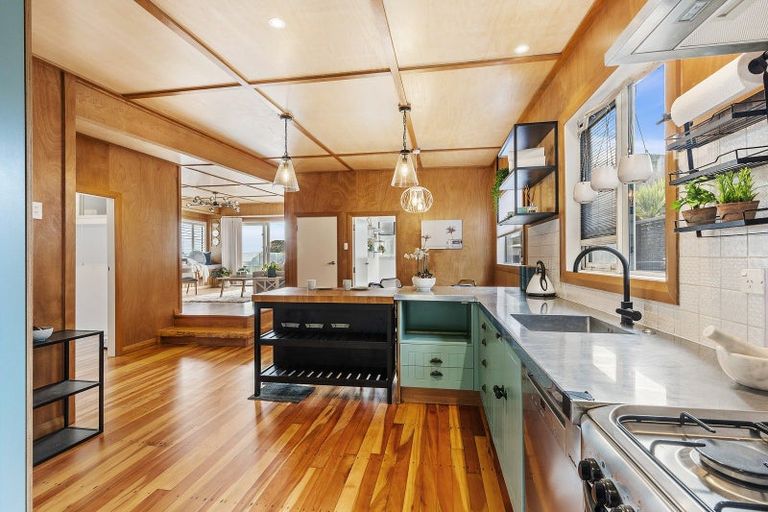 Photo of property in 1087 Makara Road, Makara Beach, Karori, 6972