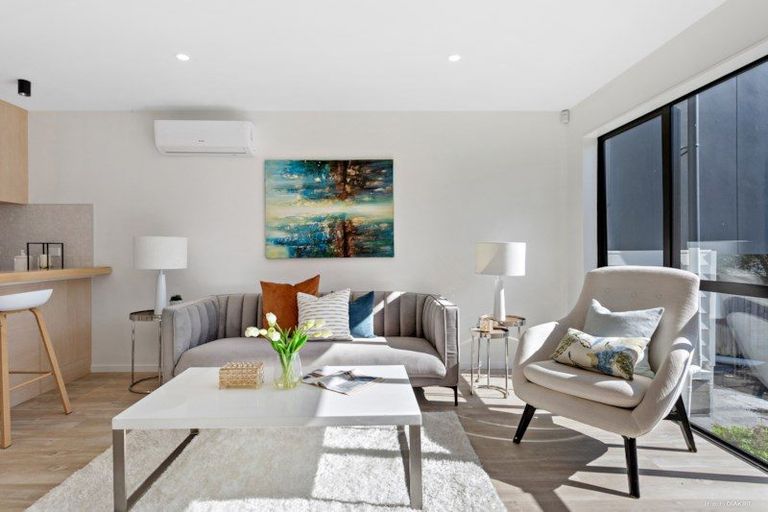 Photo of property in 33b Arran Road, Browns Bay, Auckland, 0630